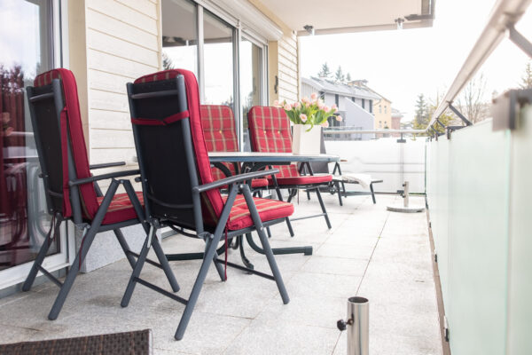 Terrasse mit Blick über das Tal